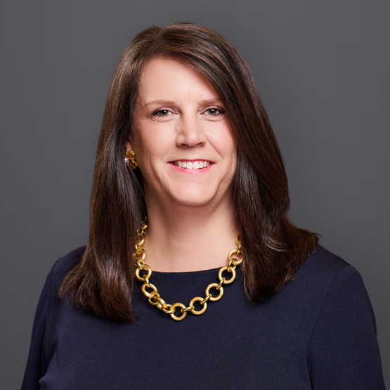 Amanda Lloyd headshot